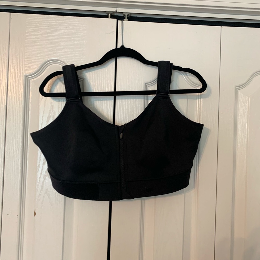Shefit sports bra